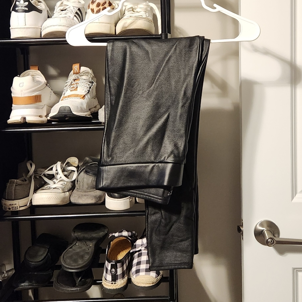 LOFT Black Metal Shoe Rack